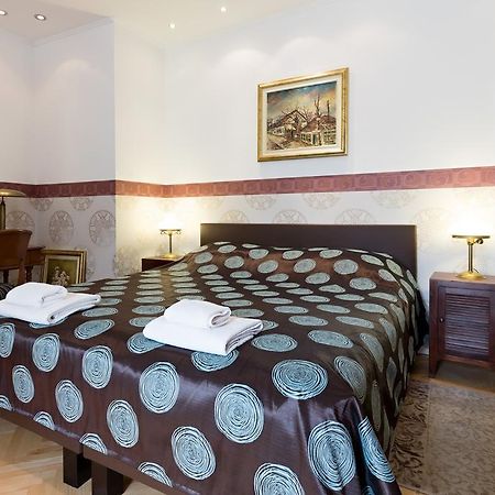 Dolce Vita Luxury Suites Belgrado Exterior foto