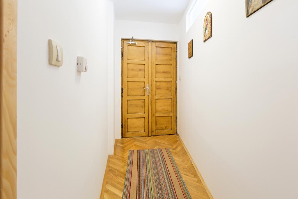 Dolce Vita Luxury Suites Belgrado Exterior foto