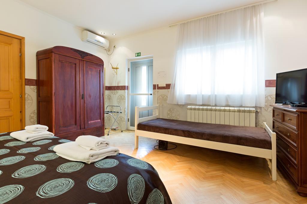 Dolce Vita Luxury Suites Belgrado Exterior foto